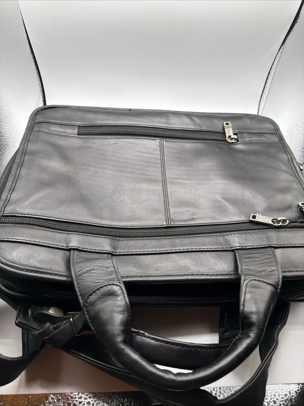 TUMI Black Leather Messanger Computer Laptop Brief Expandable Bag 96021D4